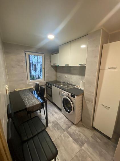 Apartament cu 2 camere semidecomandat în Dobroești