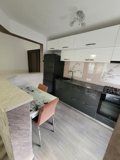 Apartament cu 2 camere semidecomandat în Cumpăna