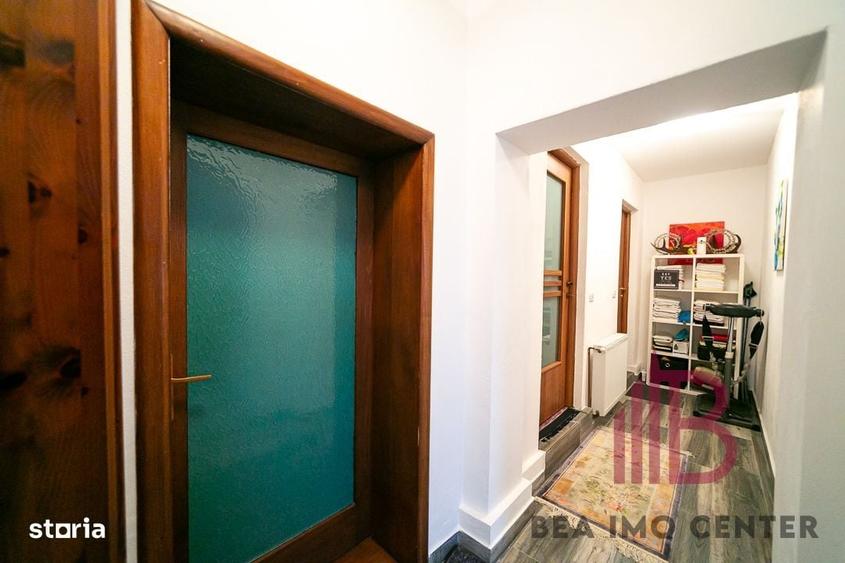 Casă cu 4 camere cu Teren 1128 Mp în Zimandu Nou