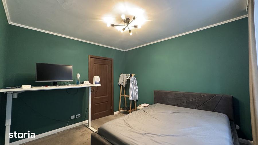 Apartament cu 4 camere decomandat în Central