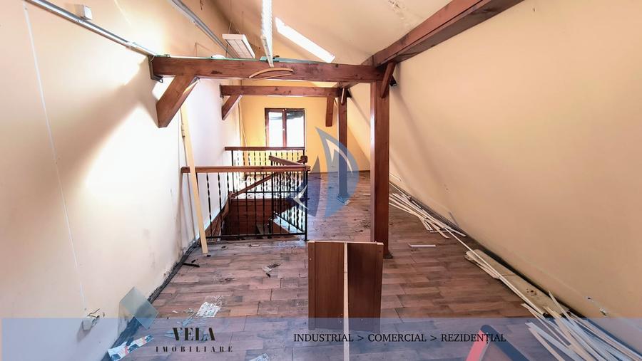 Casă individuală cu 5 camere cu Teren 306 Mp în 7 Noiembrie