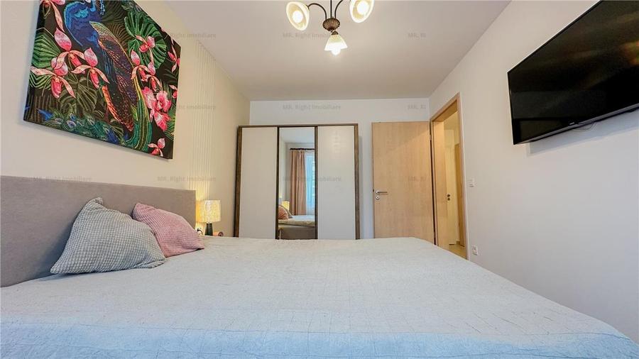 Apartament cu 2 camere decomandat, mobilat în Tractorul
