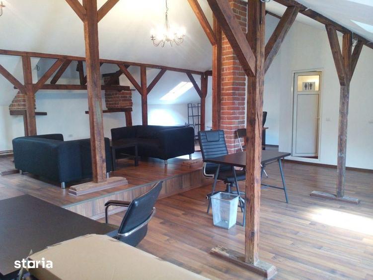 Apartament cu 4 camere în Gara de Nord