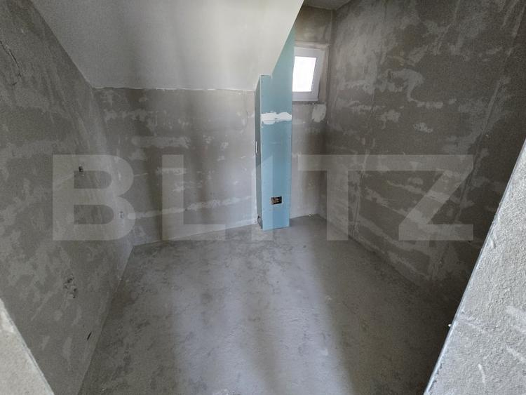 Apartament cu 3 camere semidecomandat în Apahida