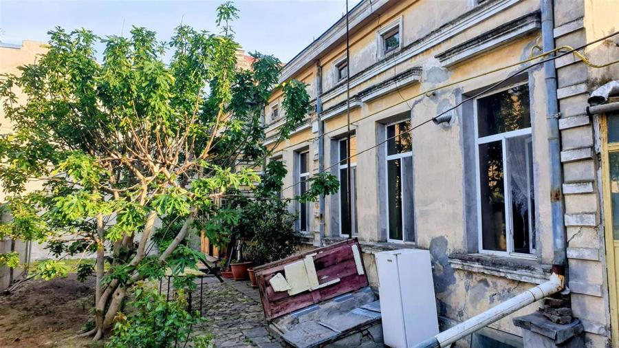 Casă cu 4 camere cu Canalizare în Apollo