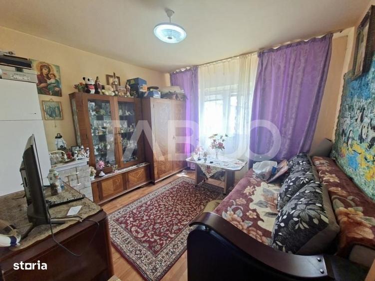 Apartament cu 2 camere decomandat în Lazaret