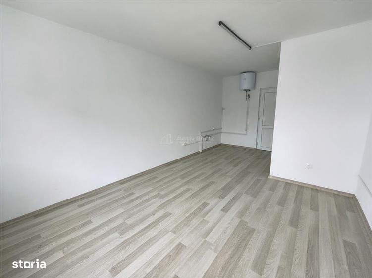 Apartament cu 5 camere în Mârșa
