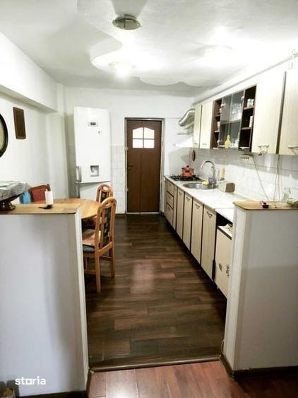 Vand Apartament cu 3 camere - 2