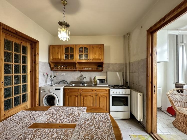 Apartament cu 2 camere decomandat, mobilat în Zorilor