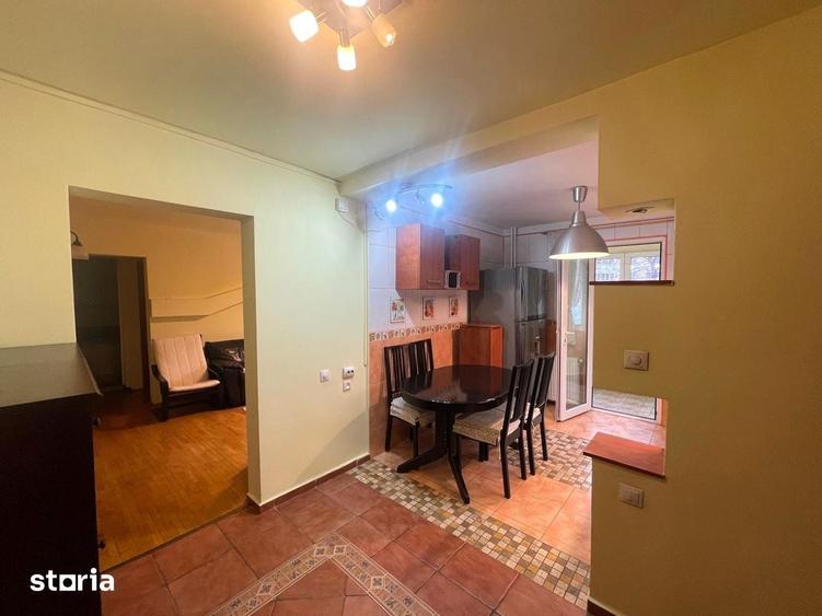 Apartament cu 3 camere, mobilat în Tei