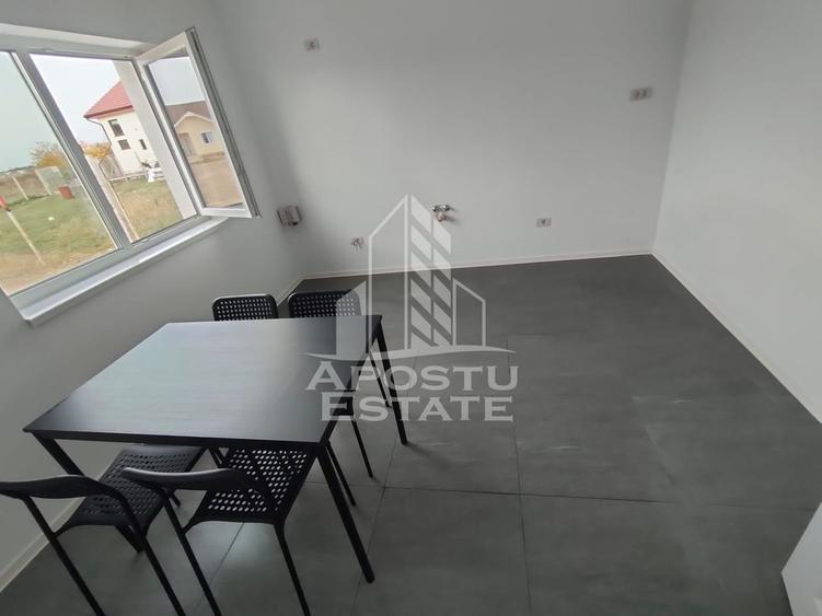 Duplex cu 3 camere cu Canalizare în Bucovăț (Remetea Mare)