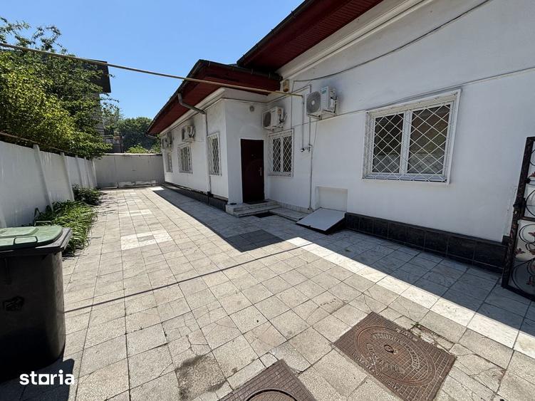 Casă cu 5 camere cu Teren 300 Mp în Vatra Luminoasă