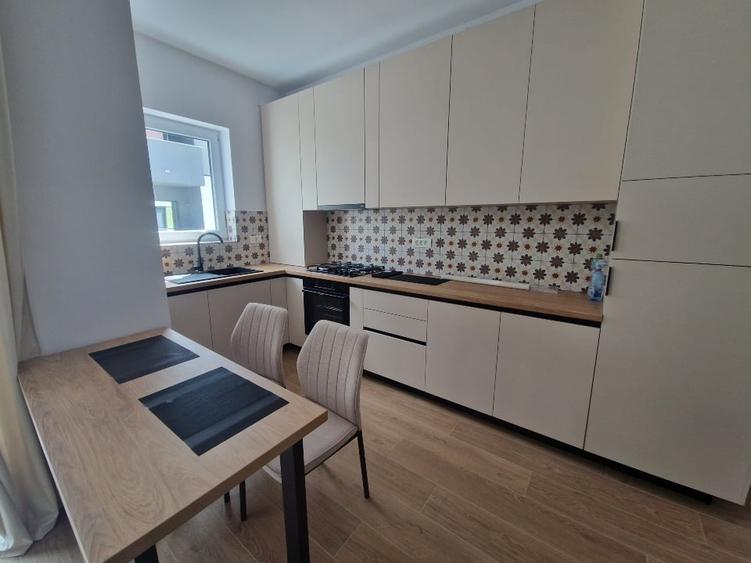 Apartament cu 2 camere decomandat, mobilat în Giroc