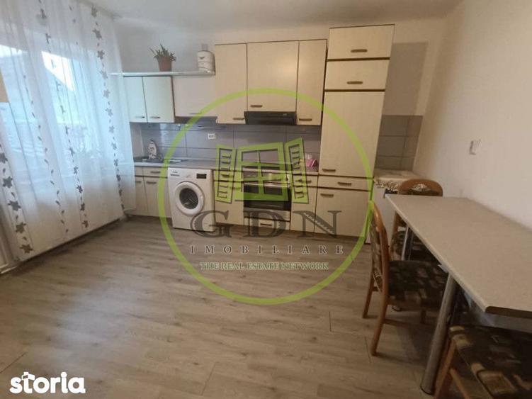 Casă cu 4 camere cu Teren 300 Mp în Central
