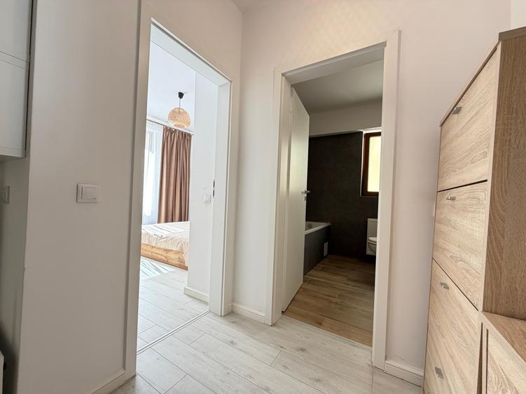 Apartament cu 2 camere decomandat în Torontalului