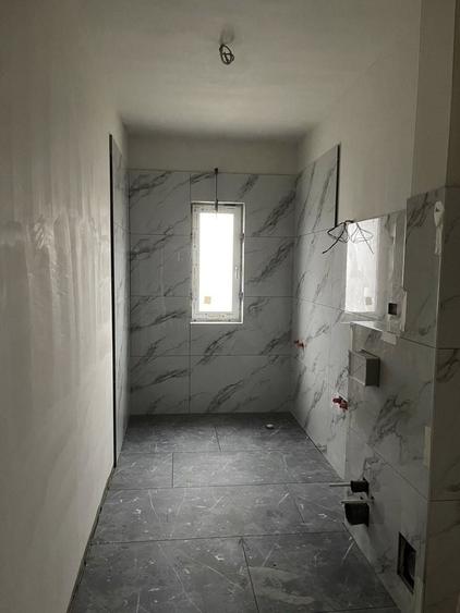 Apartament cu 2 camere decomandat în Girocului