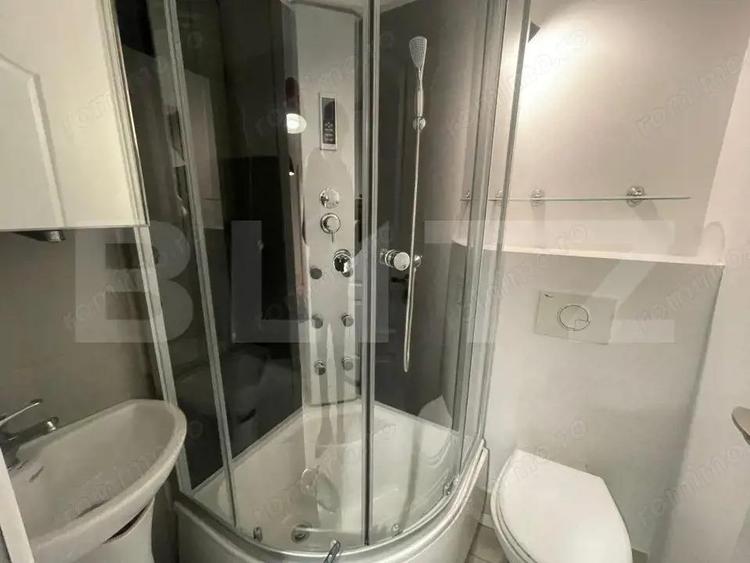 Apartament cu 4 camere decomandat în 1 Mai