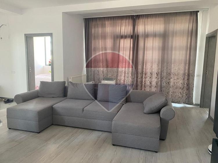 Casă individuală cu 4 camere cu Teren 380 Mp în Berceni