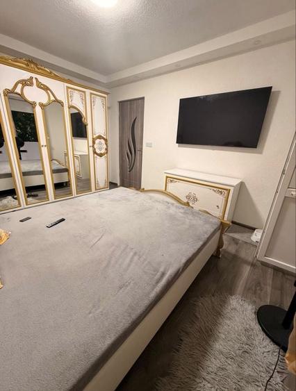 Apartament cu 2 camere decomandat în Solidarității