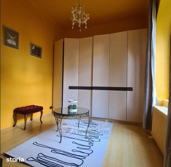 Casă cu 2 camere semidecomandat cu Teren 70 Mp în Copou