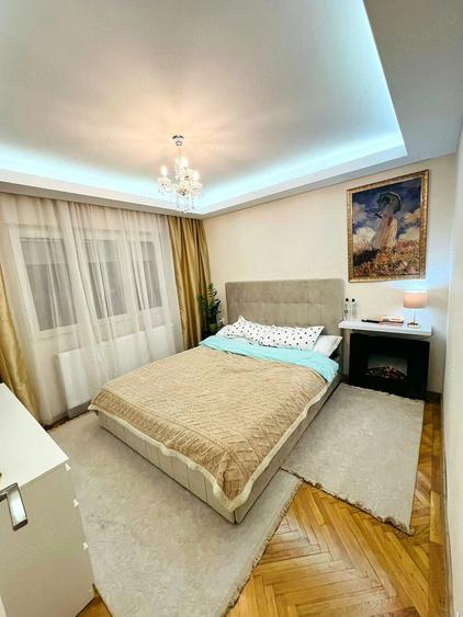 Apartament cu 3 camere decomandat în Decebal