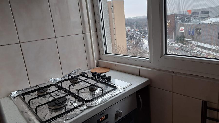 Apartament cu 3 camere decomandat, mobilat în Dristor