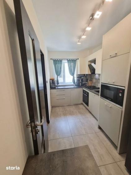 Apartament cu 3 camere, mobilat în Pantelimon
