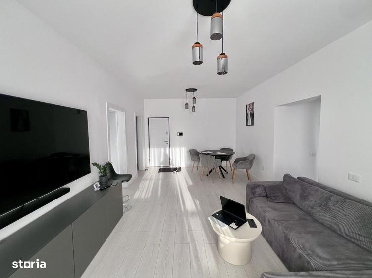 Apartament cu 3 camere semidecomandat în Central