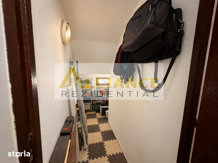 Casă cu 5 camere cu Teren 478 Mp în Central