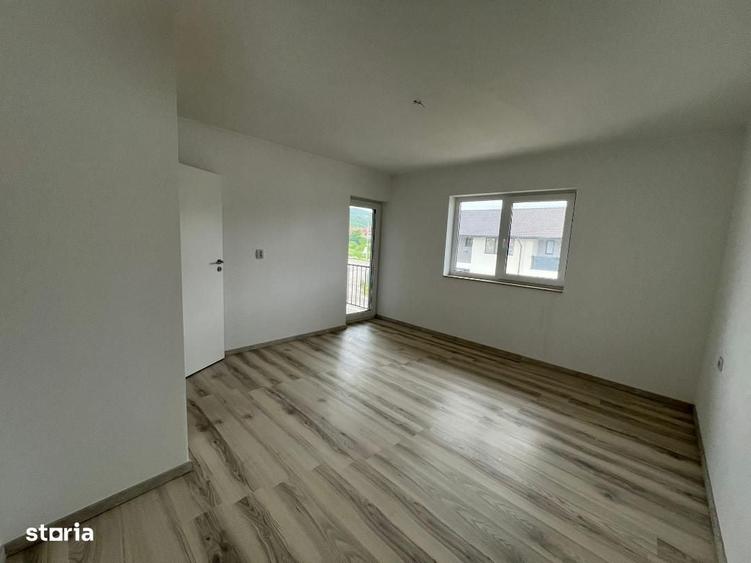 Casă cu 3 camere cu Teren 180 Mp în Micești