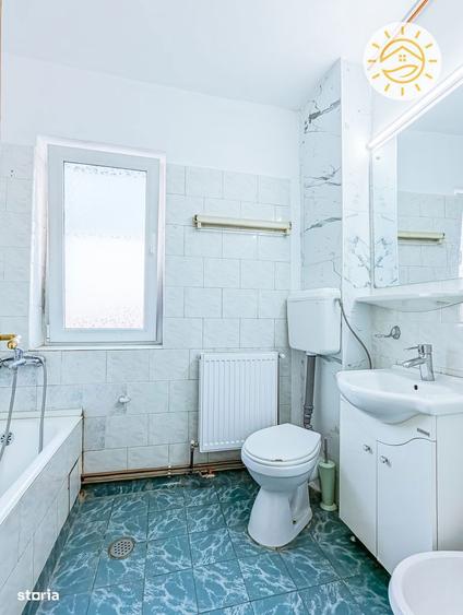 Apartament cu 3 camere decomandat în Centrul Istoric