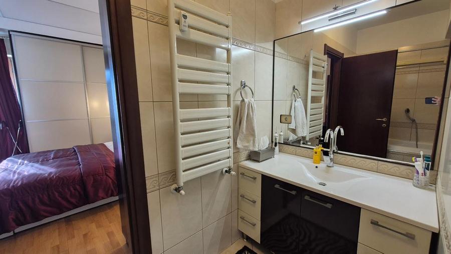 Apartament cu 4 camere decomandat, mobilat în Floreasca