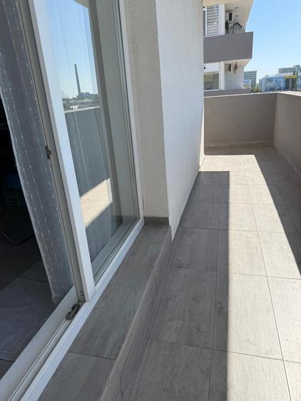 Apartament cu 2 camere decomandat în Exterior Vest