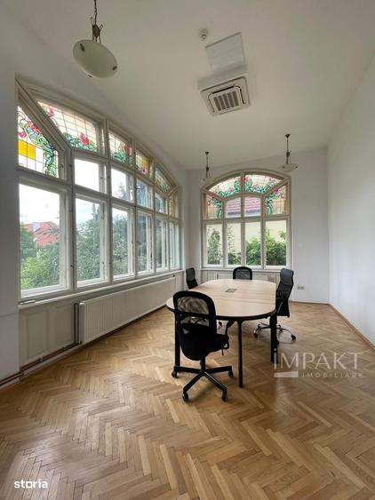 Spațiu comercial, de 597 mp, în Horea