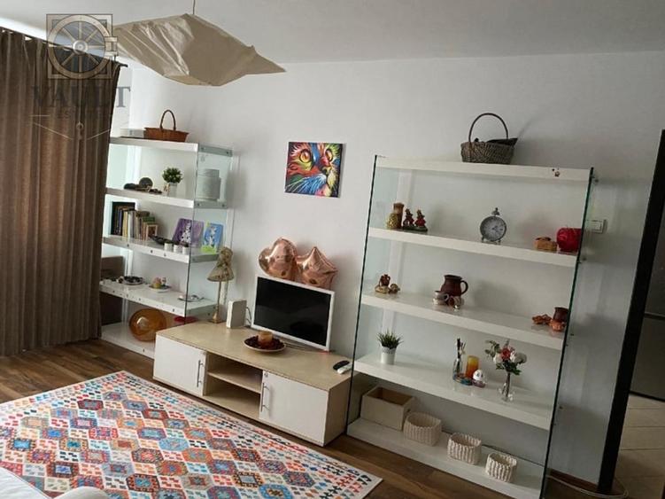 Apartament cu 2 camere decomandat, mobilat în Apărătorii Patriei