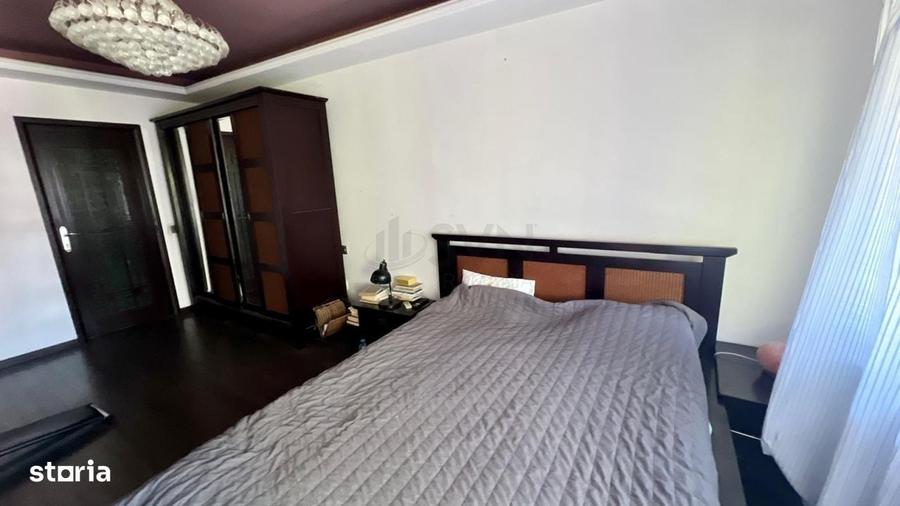 Casă cu 4 camere decomandat cu Teren 130 Mp în Central