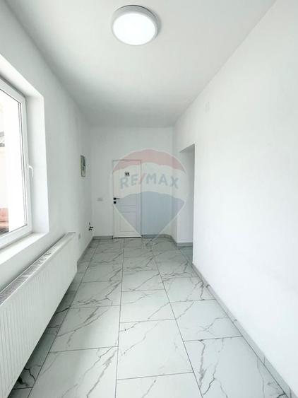 Spațiu comercial, de 50 mp, în Pârneava