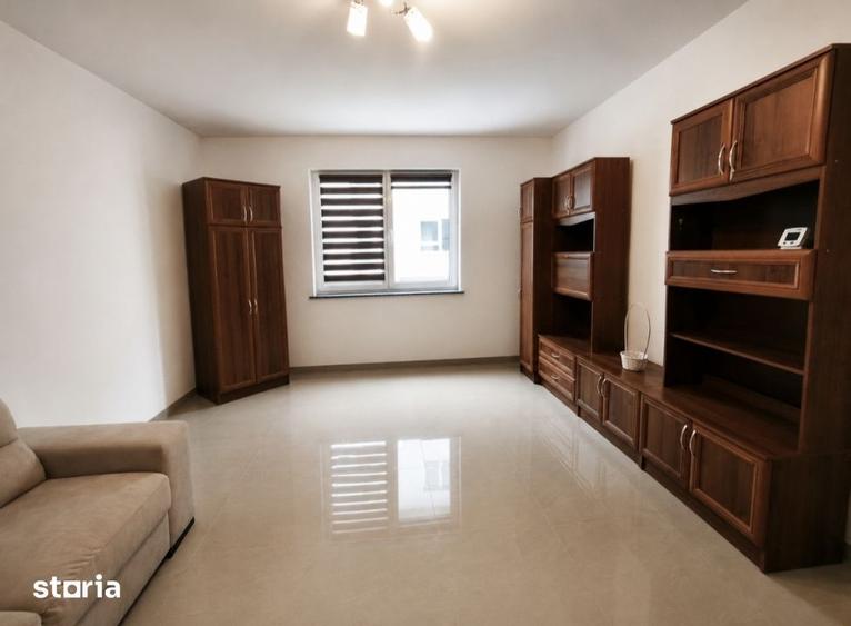 Apartament cu 3 camere, mobilat în Central