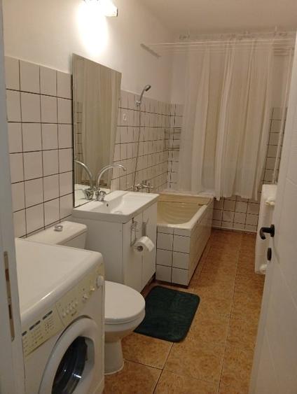 Garsonieră decomandată în Central