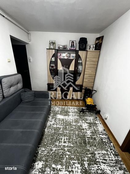Apartament 2 camere de vanzare zona Micro 6, str. Batiz - 5