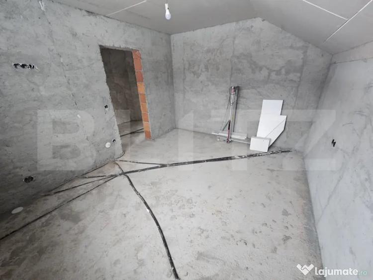 Casă cu 4 camere cu Teren 500 Mp în Jelna