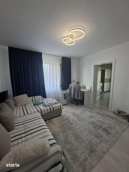 Casă cu 3 camere cu Teren 1780 Mp în Griviței