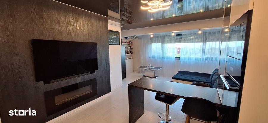 Apartament cu 3 camere în Piața Centrală