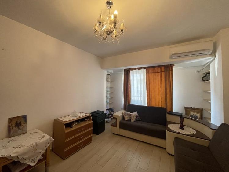 Apartament cu 3 camere decomandat, mobilat în Drumul Taberei