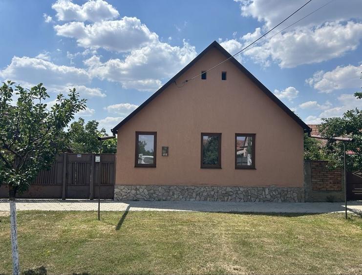 Casa in Felnac cu teren de 1440 mp - 1