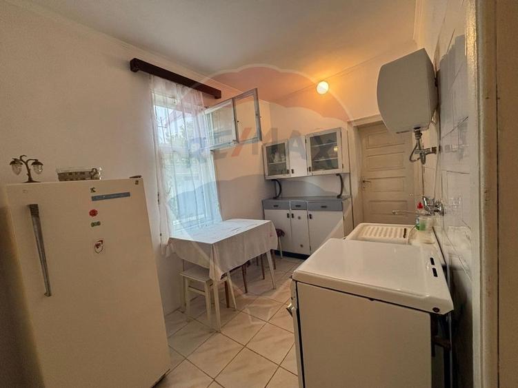 Casă individuală cu 5 camere cu Teren 446 Mp în Ultracentral