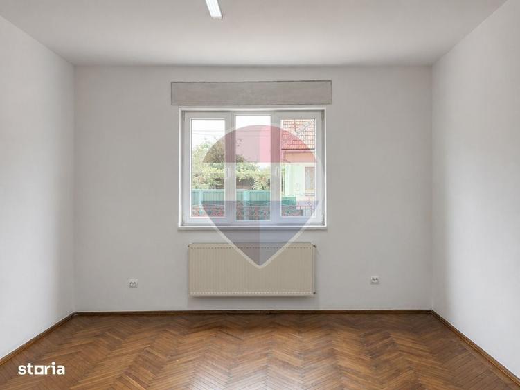 Casă cu 3 camere cu Teren 314 Mp în Central