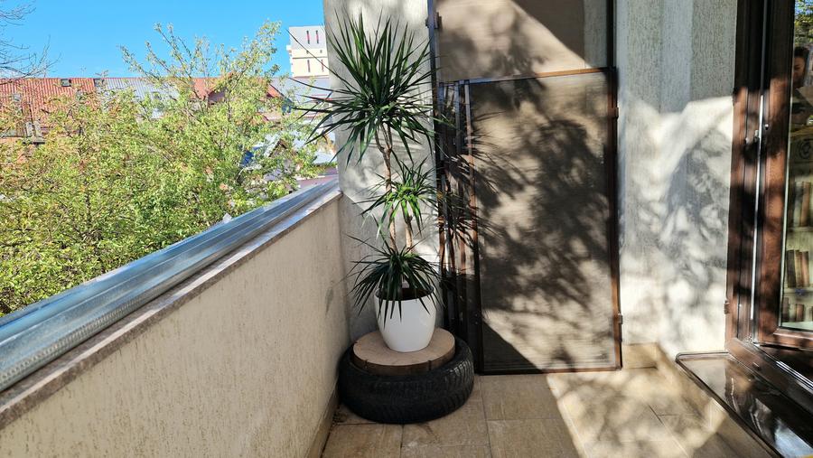 Apartament cu 2 camere semidecomandat, mobilat în Crângași