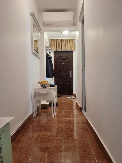 Apartament cu 2 camere semidecomandat, mobilat în Groapa