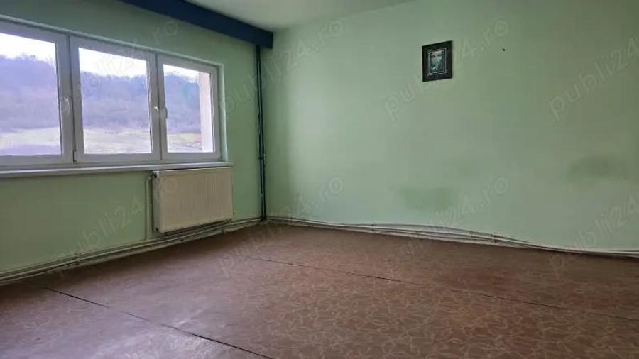 Apartament cu 3 camere decomandat în Micro 15